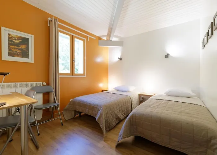 De Groupes&piscine De La Maison Bleue Du Gers * Savignac-Mona