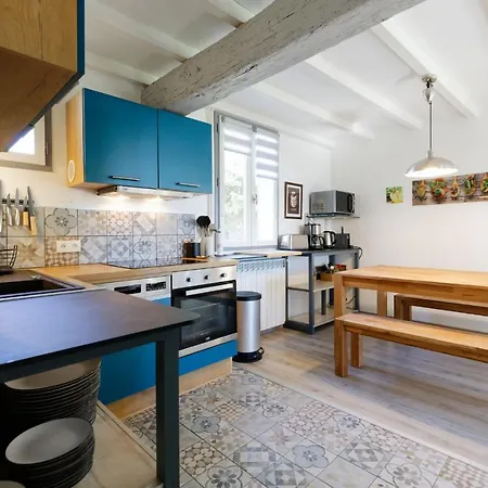 Famille Climatise 4-5 Pax, Piscine De La Maison Bleue Du Gers * Savignac-Mona
