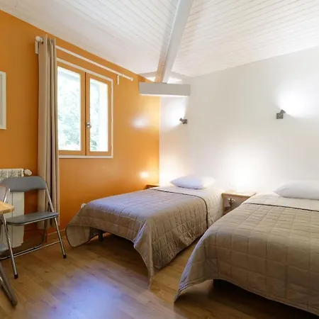 De Groupes & Piscine De La Maison Bleue Du Gers * Savignac-Mona