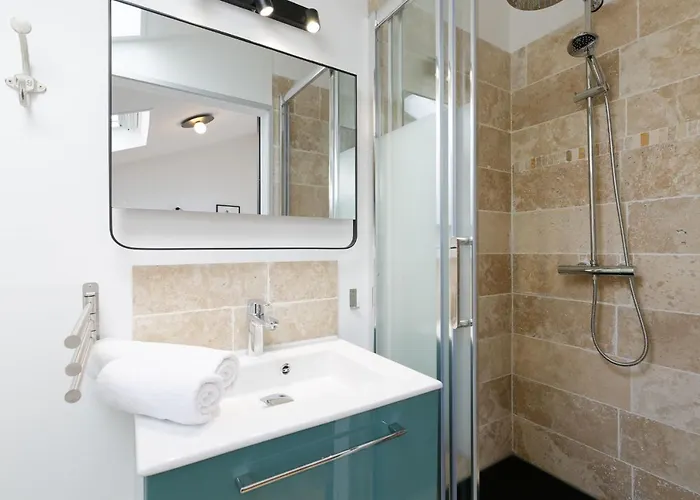 Casa vacanze De Groupes & Piscine De La Maison Bleue Du Gers