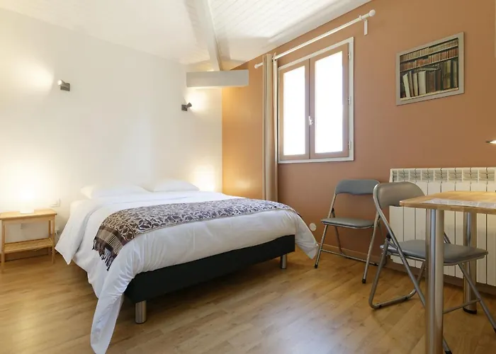 Casa vacanze De Groupes & Piscine De La Maison Bleue Du Gers Savignac-Mona